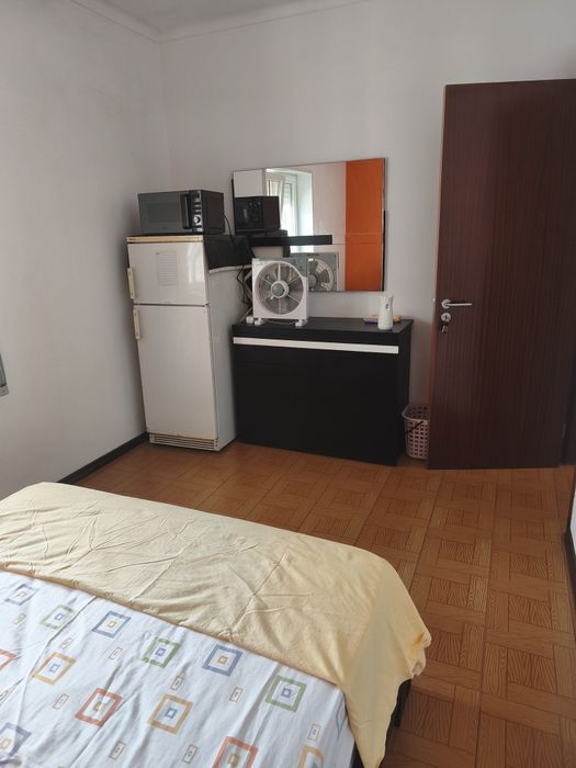 Arrenda-se Quarto com cama de casal - Lagoa de Mira