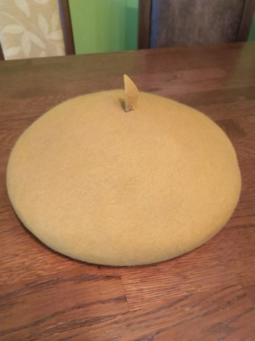 Beret damski z wełny