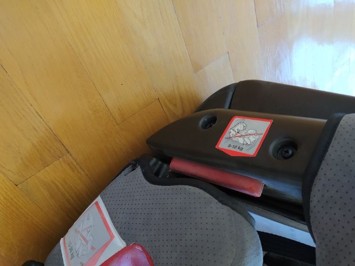 Автокрісло RECARO Young Sport  (чорне)