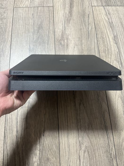 Консоль Sony PS4 slim 1TB (замовлена)