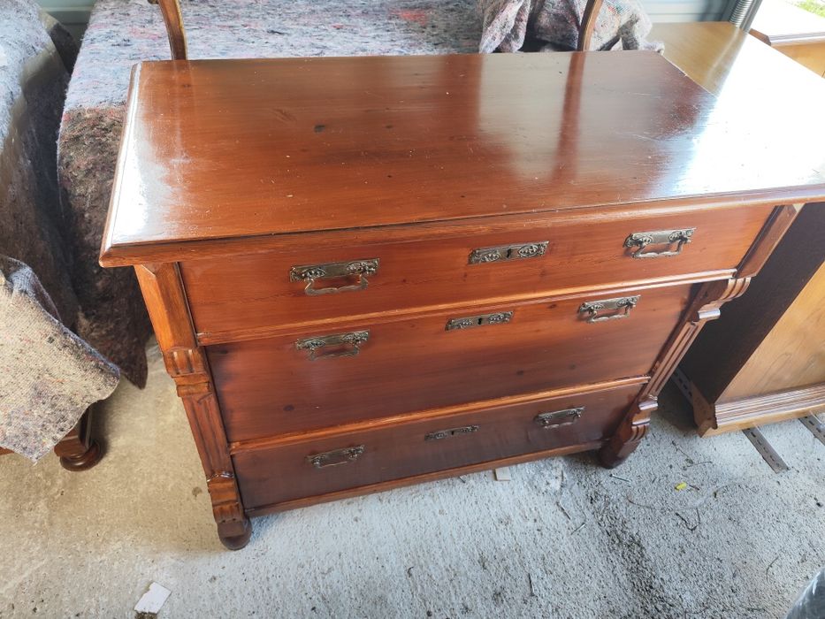 Komoda drewniana antyk z XIX wieku