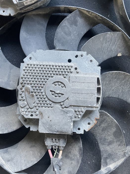 Вентилятор Audi A6 A7 Q5 Q7 реле