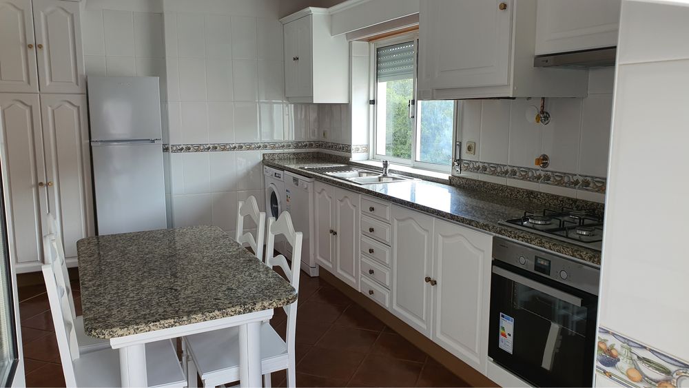 Alugo apartamento t2+1