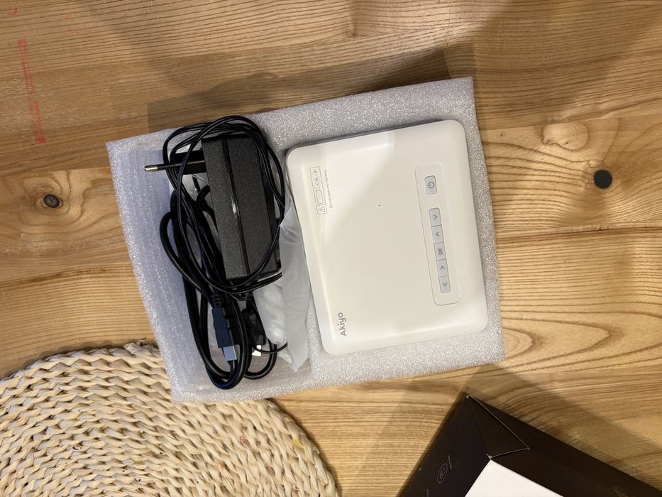 Akiyo mini led projektor hdmi