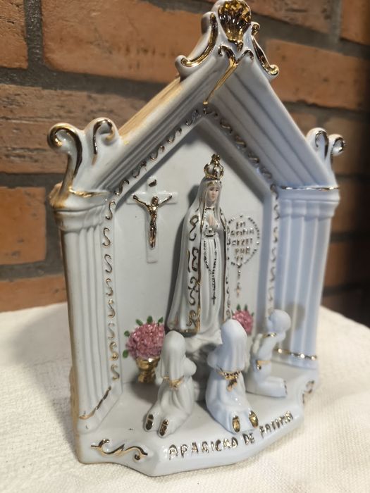 Nossa Senhora de Fátima em Porcelana