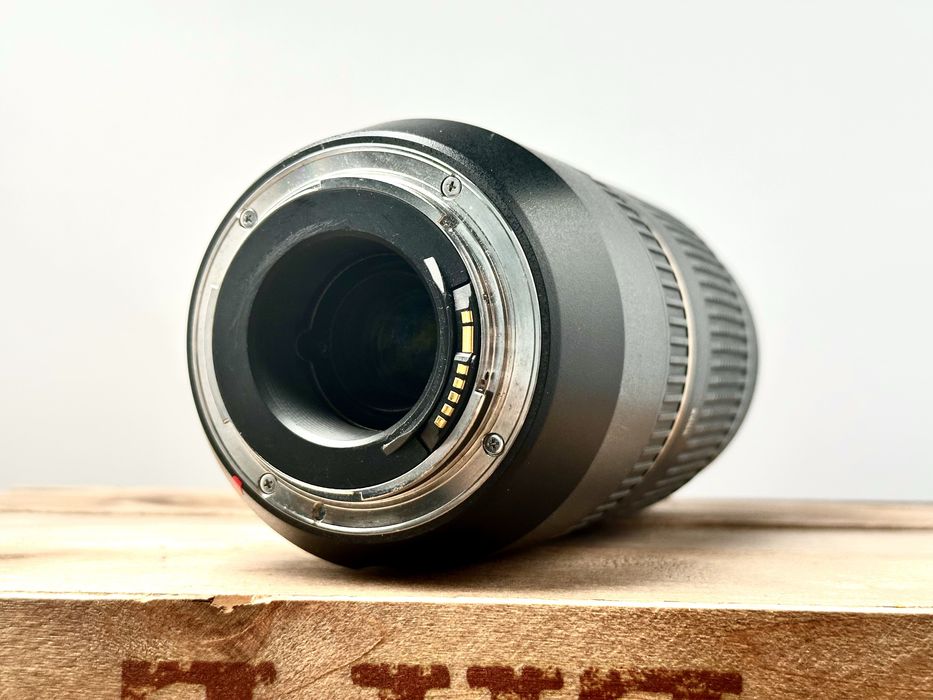 Обʼєктив Tamron SP 70-300 mm F/4-5.6