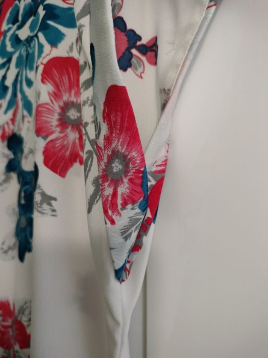 Sukienka w kwiaty rozmiar 36