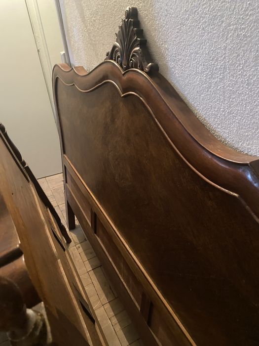 Conjunto de 3 Camas em Madeira Maciça (2 Solteiro + 1 Casal)