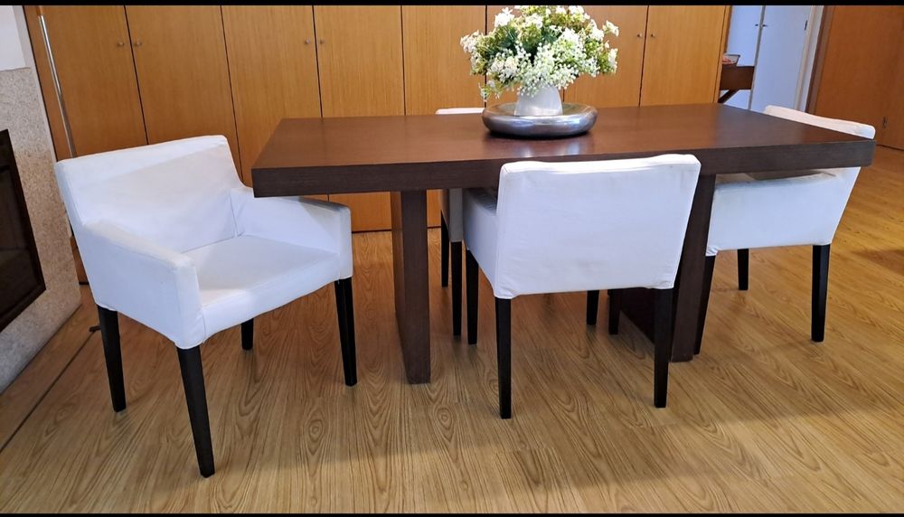 4 Cadeiras  de sala em ótimo estado