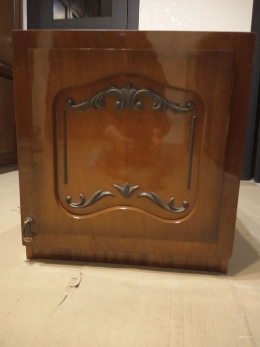 Шафа - пенал з антресоллю