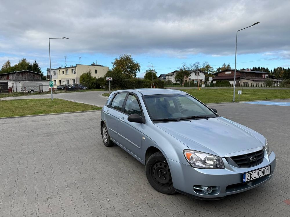 Kia Cerato 2.0 CRDi LX