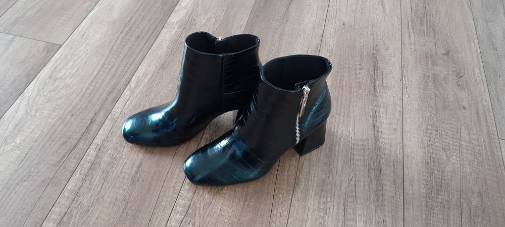 Nowe jesienne botki Stradivarius - 36