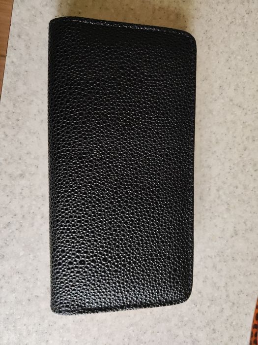 Женский кошелек.