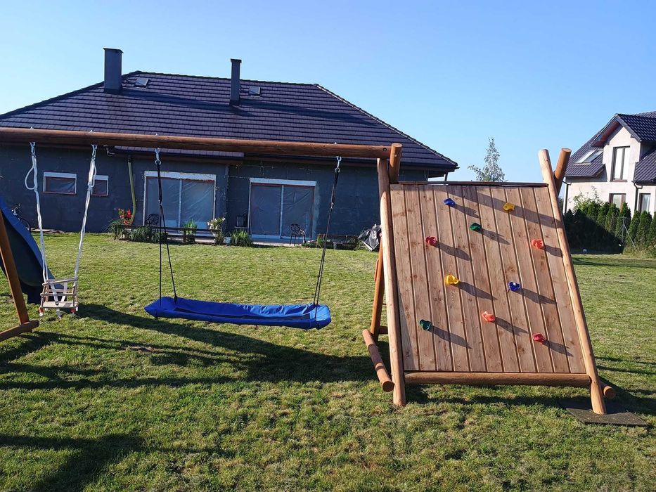 Huśtawka ze zjeżdżalnia, plac zabaw , wspinaczka dla dzieci