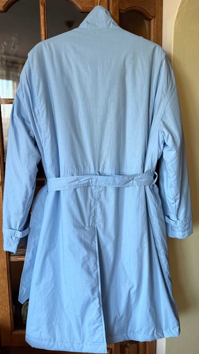 Dlugi plaszcz meski w blekitnym kolorze