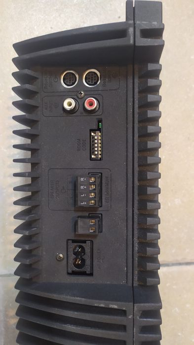 Amplificador BOSE SA-3 100W x 2 (RMS) com controle d som independente