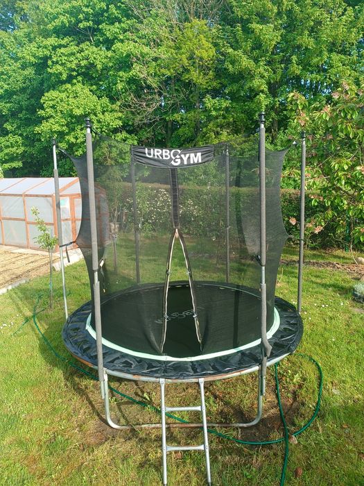 Trampolina ogrodowa