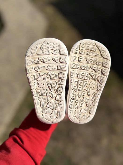 Босоніжки для дівчинки