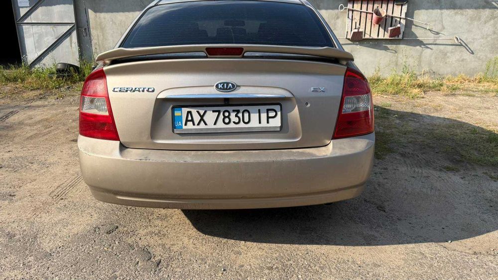 Продам авто киа церато 2005г.