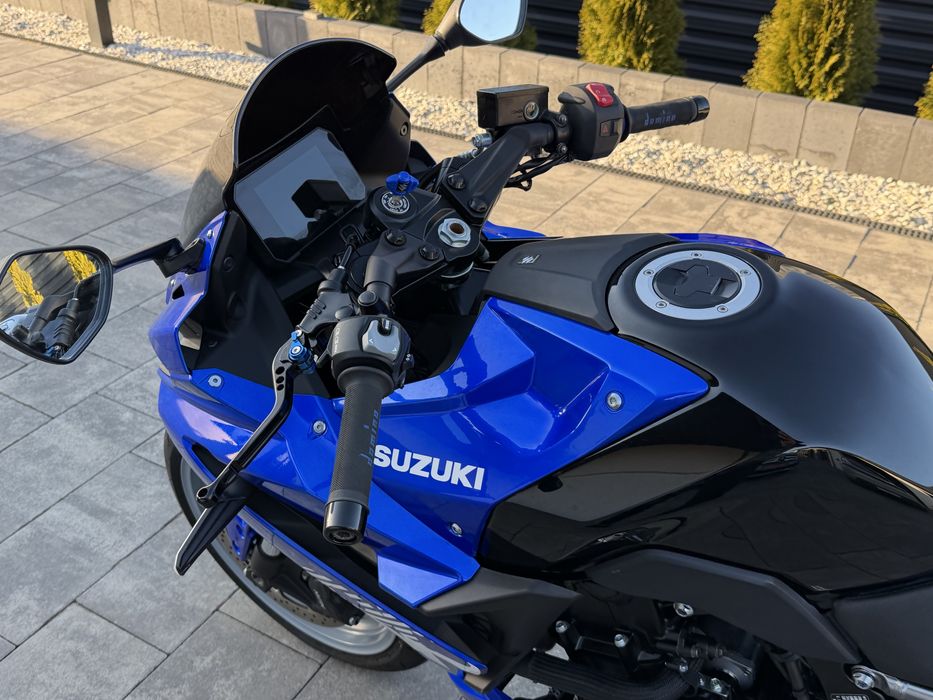 Suzuki gsx 8r 2024