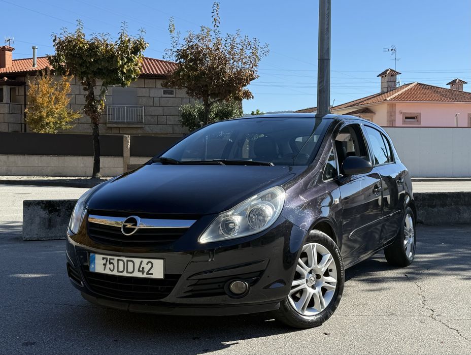 Opel Corsa D 1.2 -07