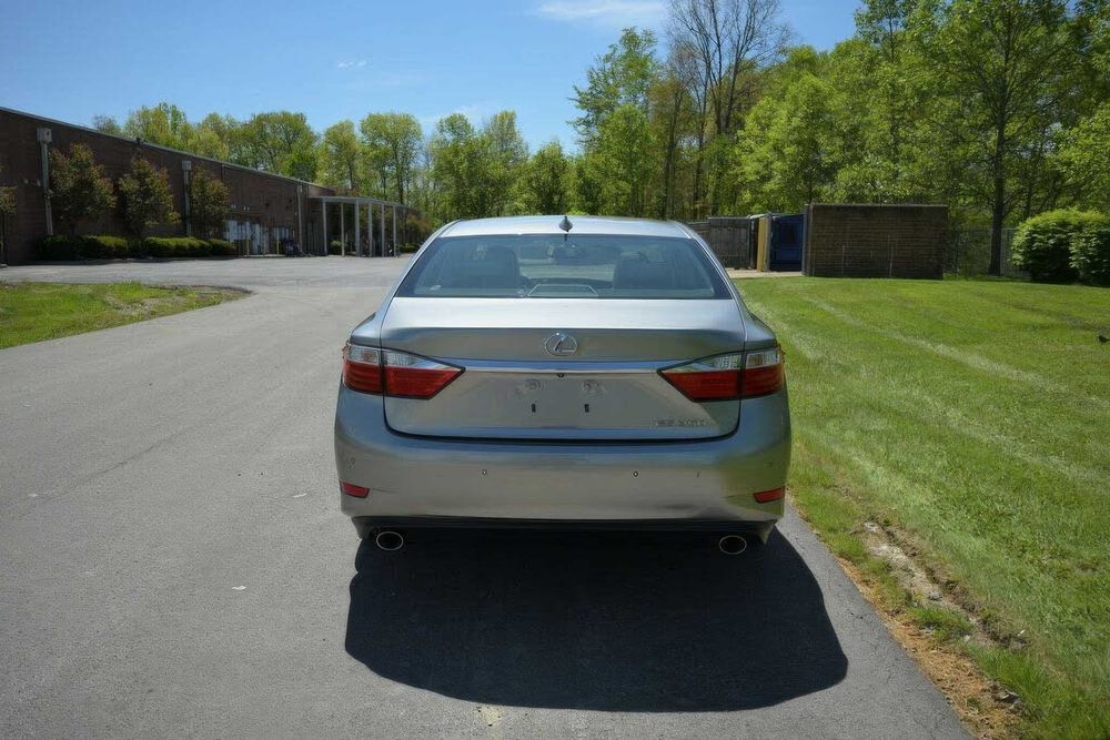 Lexus Es 350      2015