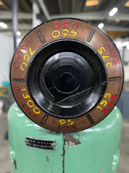 Engenho de furar EFI FB4 usado