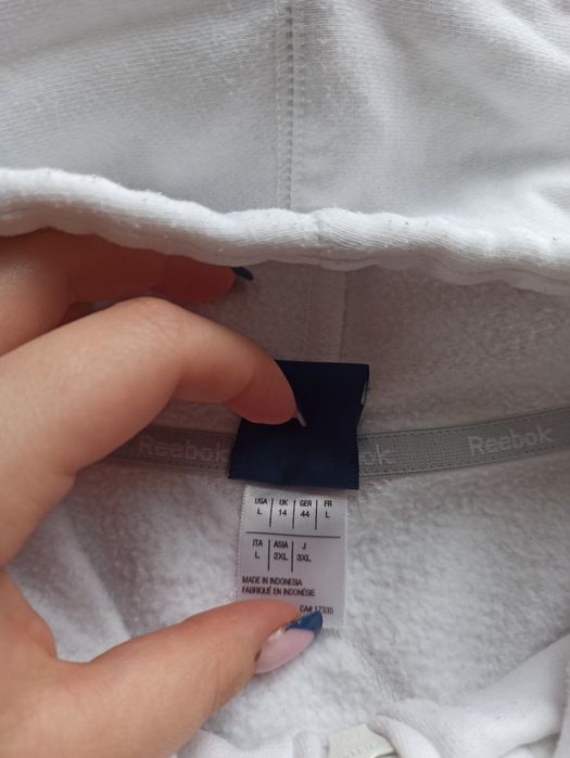 Biała bluza damska