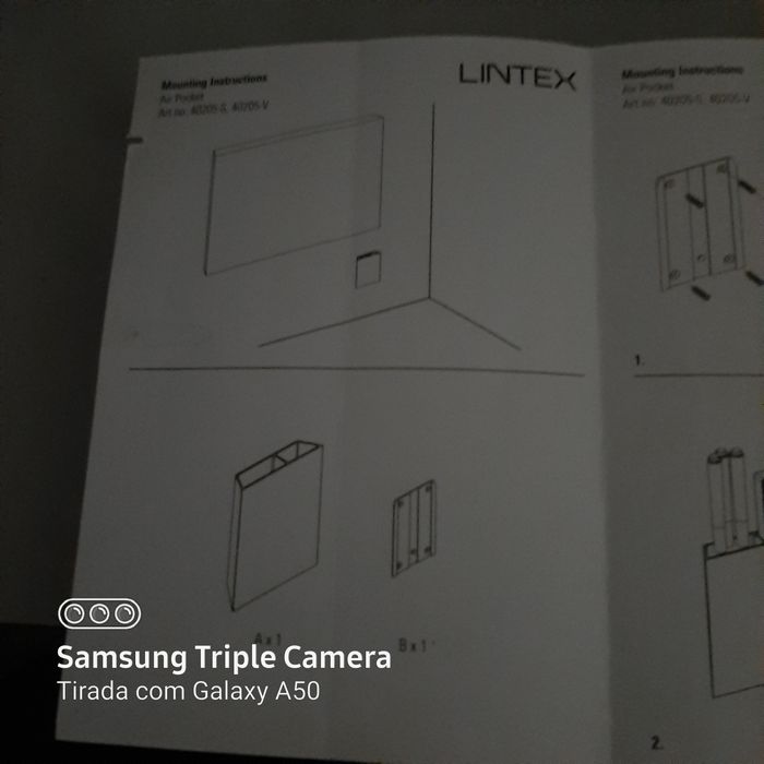 Suporte de parede para canetas e borracha