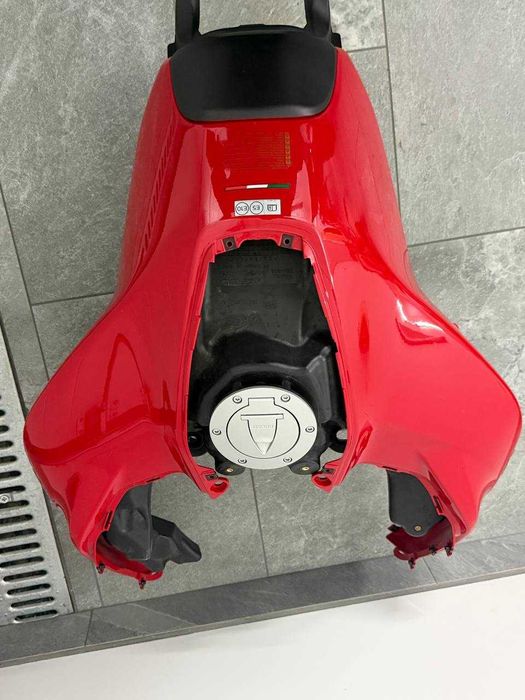 Ducati Multistrada V4 пластик