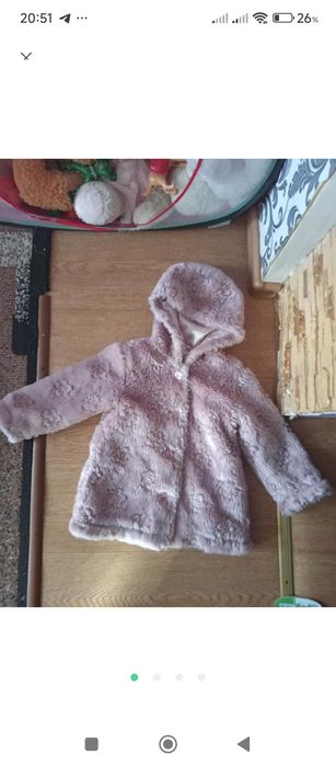 Зимня шубка кольору пилковий рози від Debenhams.