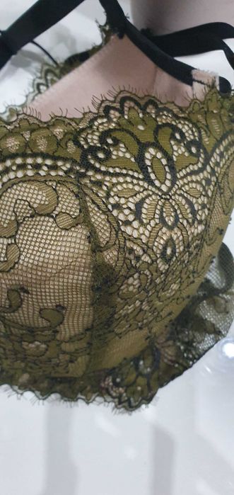 Nowy biustonosz 75d khaki