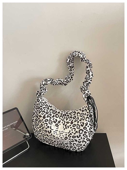 Жіноча сумка ADIDAS LEOPARD SMALL SHOULDER BAG / Сумка Адідас через плече з леопардовим принтом/ жіноча біла сумочка Адидас