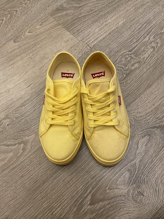 Кеди Levis розмір 37