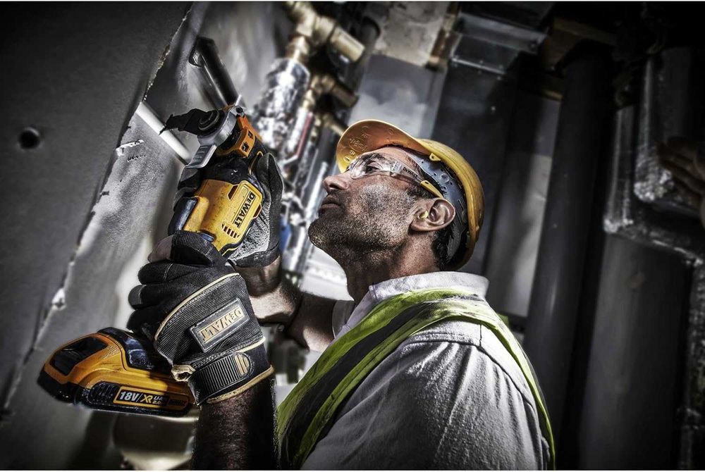DeWALT DCS355  реноватор\мультiтул каркас 18v