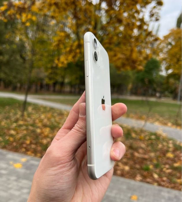 Iphone 11 / 64 white Neverlock