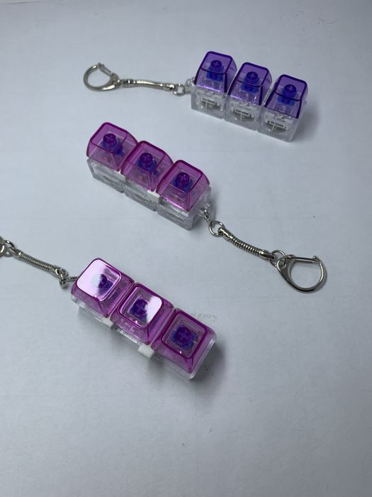 Прдам клавіатру -брелок ,іграшка антистрес ,кейпкап