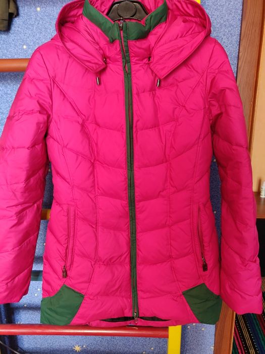 Пуховик в гарному стані