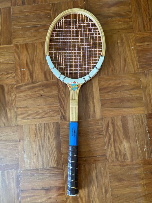 3 Raquetes Ténis e 1 Badminton antigas