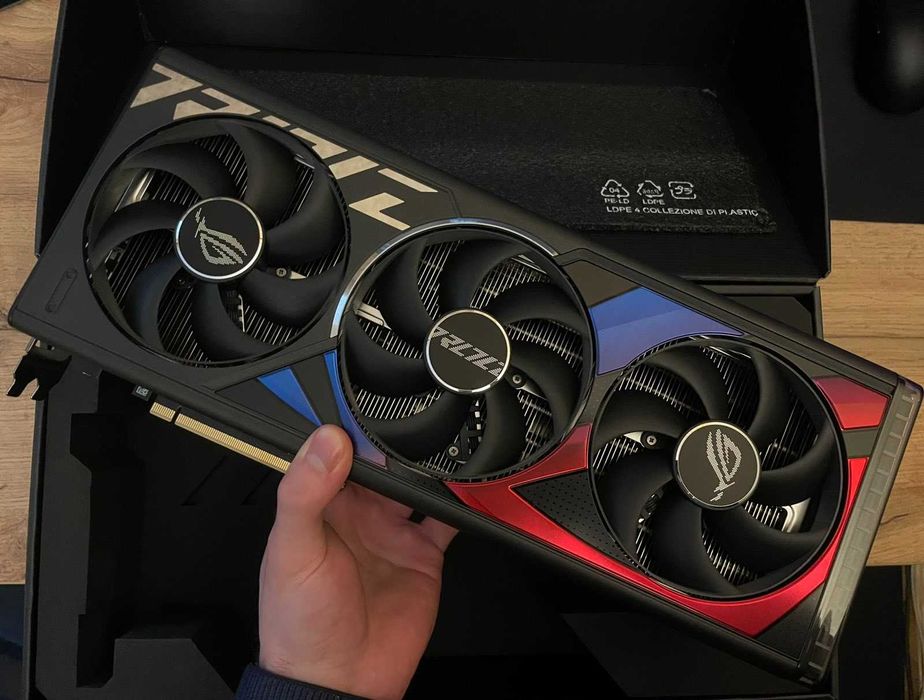 ASUS ROG Strix GeForce RTX 4090 OC 24GB GDDR6X