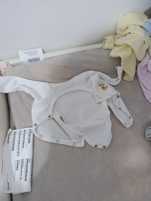 Roupa de bebe dos 0 meses até aos 3 meses