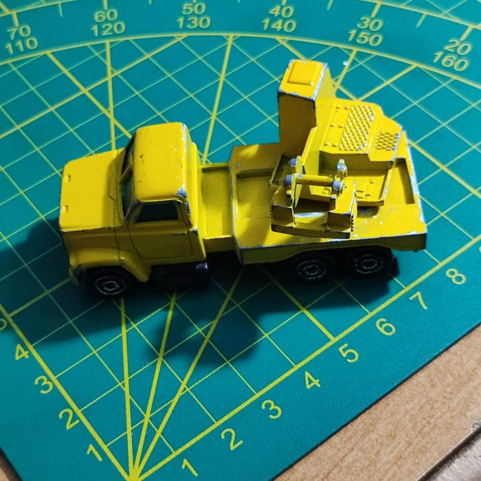 Majorette 283/251 dźwig