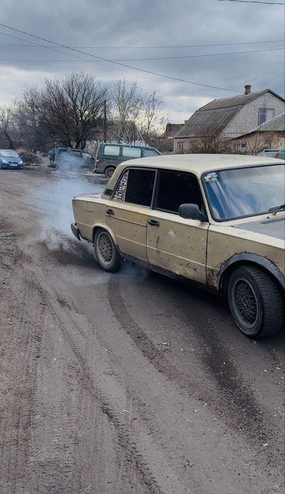 Дрифт корч 2106 на шеснаре  и дросселях