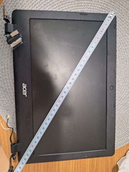 Matryca z ramką i zawiasami Acer Aspire ES1-111