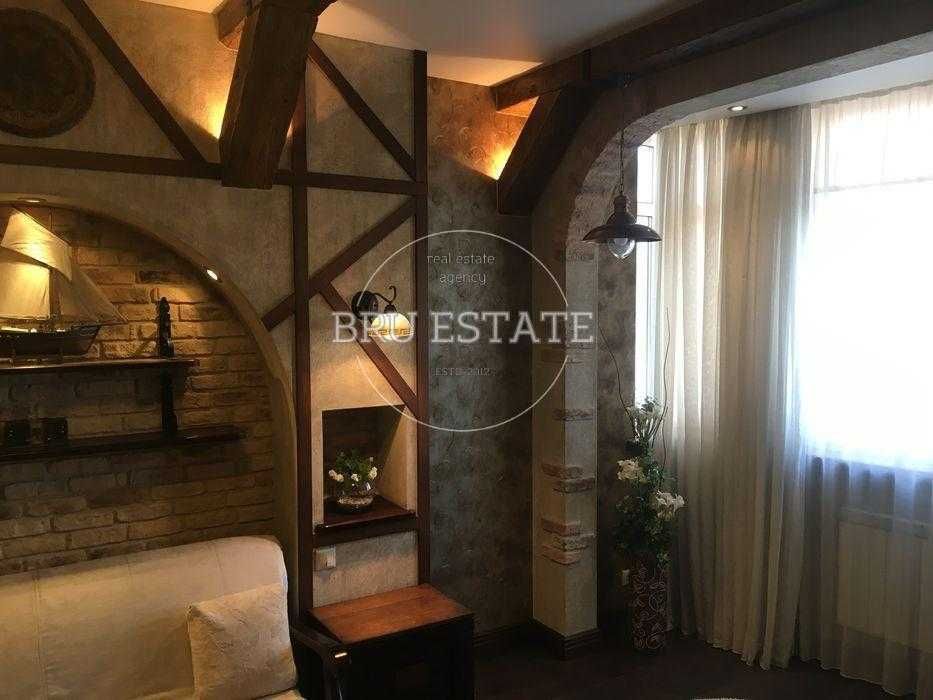 Продам 1 к вул.Дмитрівська 80    м. Університет