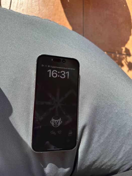 Продам iPhone 15pro