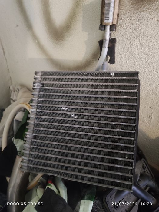Vendo dois radiadores golf 4