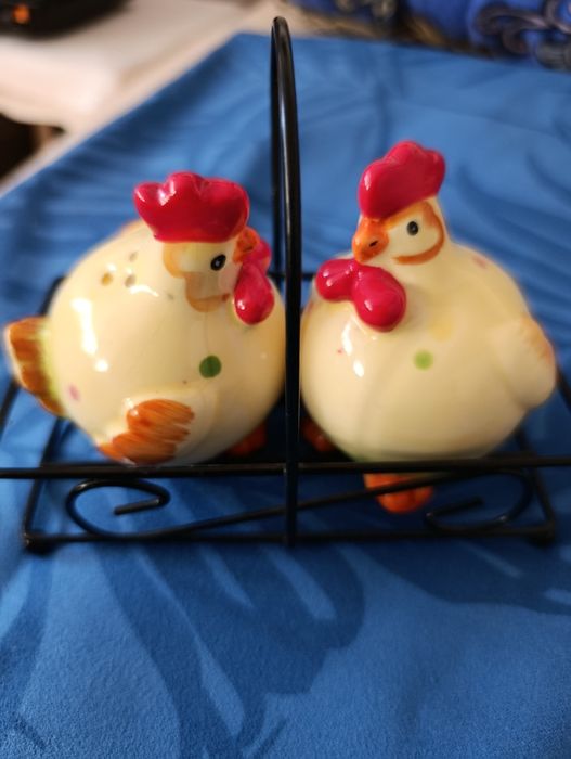 Ceramiczna pieprzniczka i solniczka