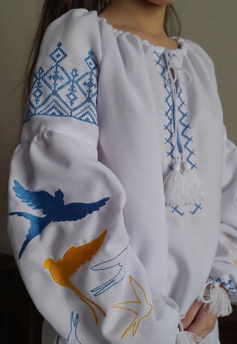 Дитяча вишиванка, патріотична вишиванка на дівчинку, вишита блузка