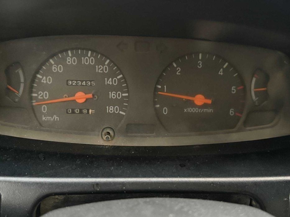 Mitsubishi L200 2.5Diesel 4x2 1998/09